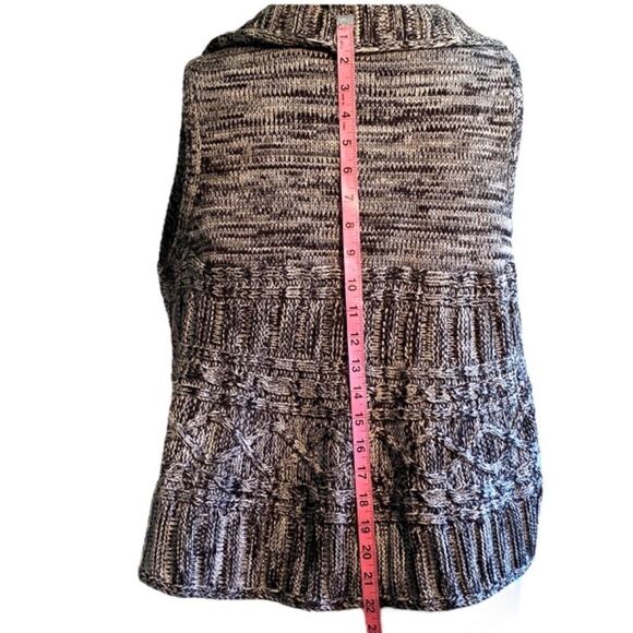 Its Our Time XL Black and White Tweed Knit Vest NWT 0967 - Picture 5 of 11